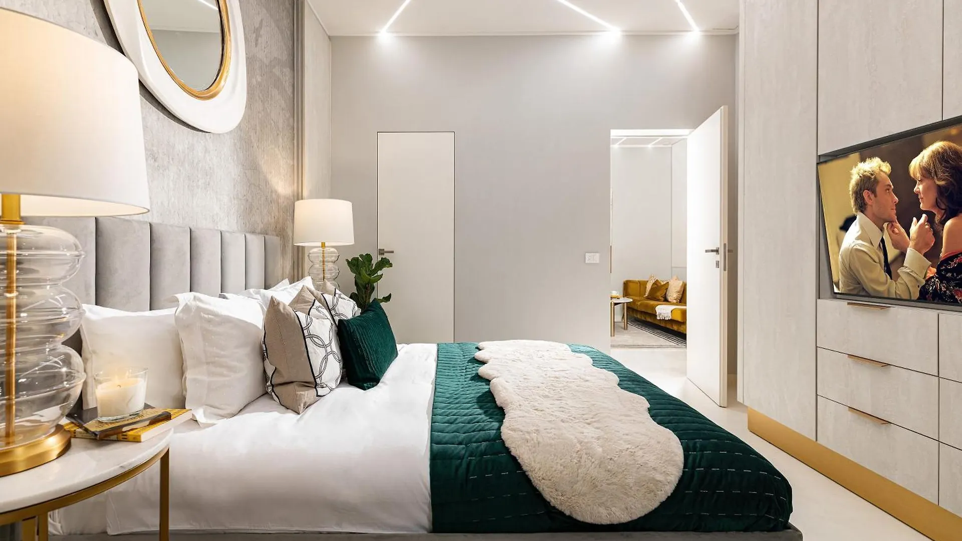 Qult - Alfie Apartment Bucharest Romania